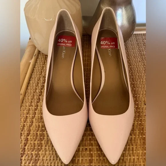 Calvin Klein Gayle Pointed Toe Pumps Heels Blush Pink Size 8 Unworn - Picture 3 of 6